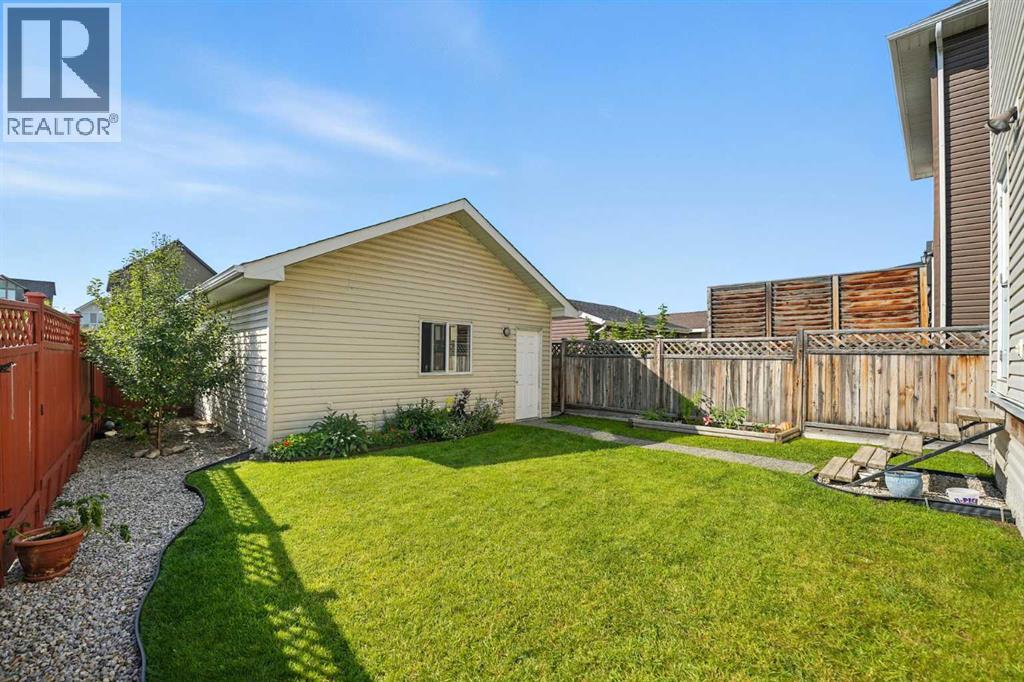 Photo 2 of 220 Legacy Crescent Se, Calgary AB