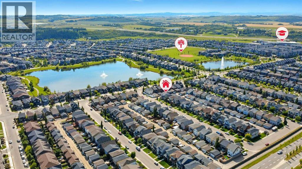 Photo 12 of 220 Legacy Crescent Se, Calgary AB