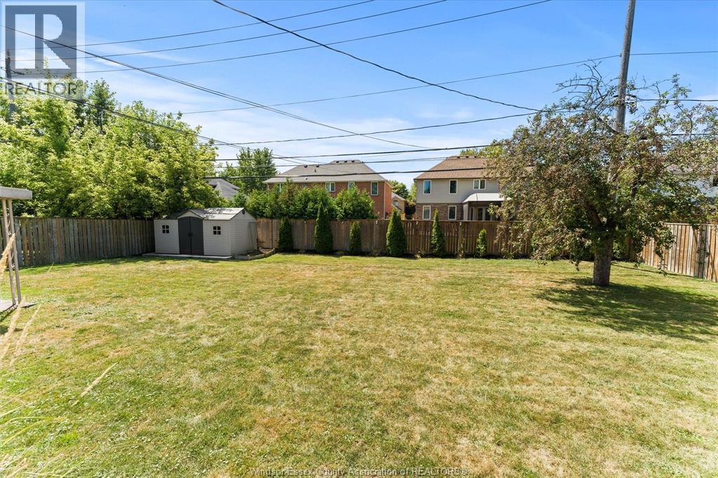 Photo 2 of 3579 Church Street, Windsor ON