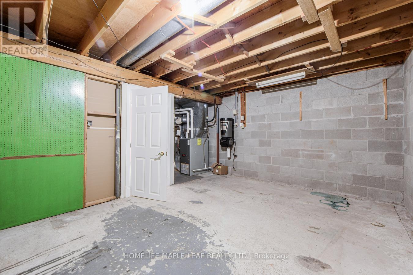 Photo 5 of 6168 County Road 9, Clearview ON