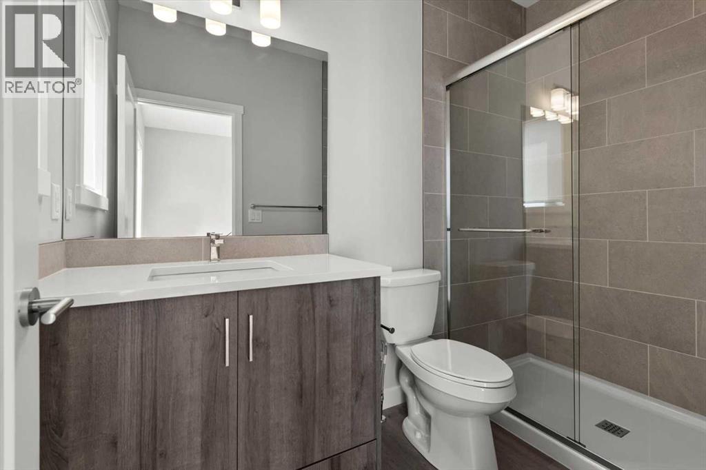 Single Family House for Sale in  Shawnee Square SW Shawnee Slopes Calgary 