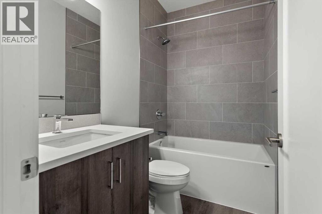 Single Family House for Sale in  Shawnee Square SW Shawnee Slopes Calgary 