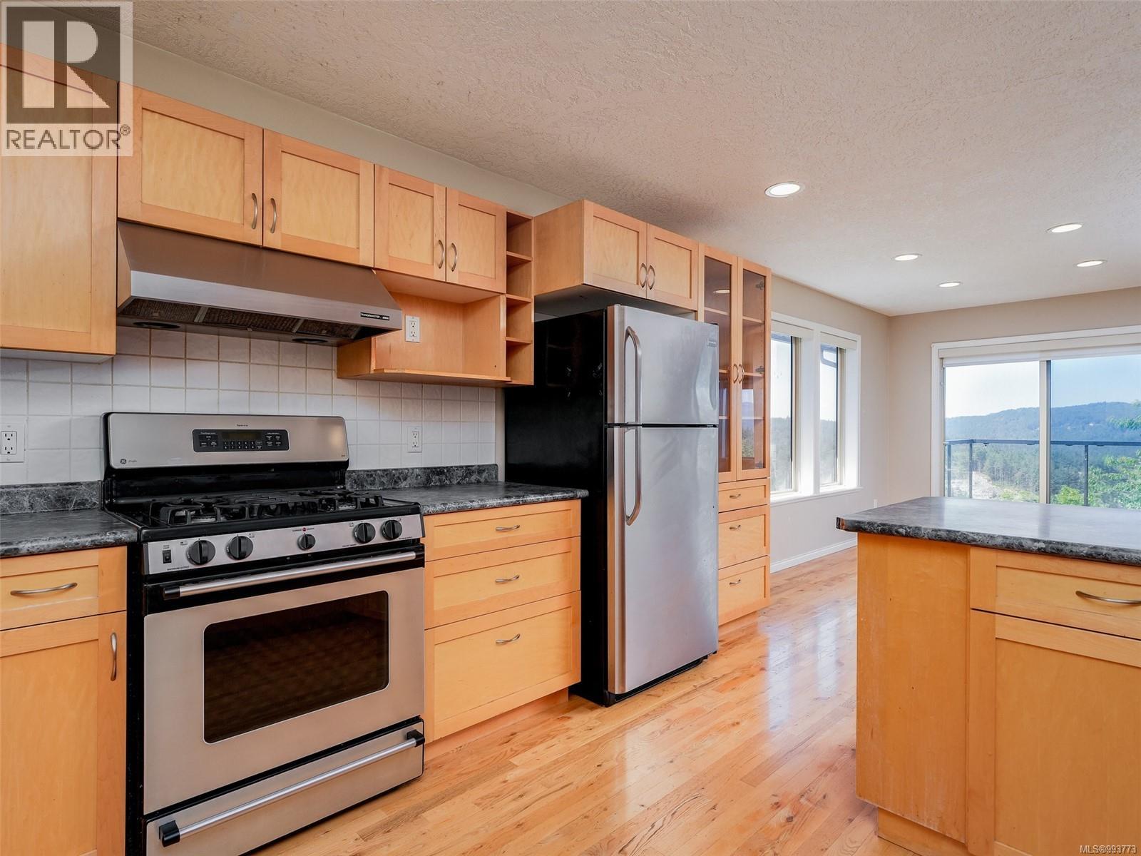 Photo 13 of 3581 Sun Vista, Langford BC