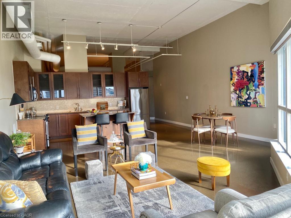 Photo 16 of 66 Bay Street S Unit Ph 4, Hamilton ON