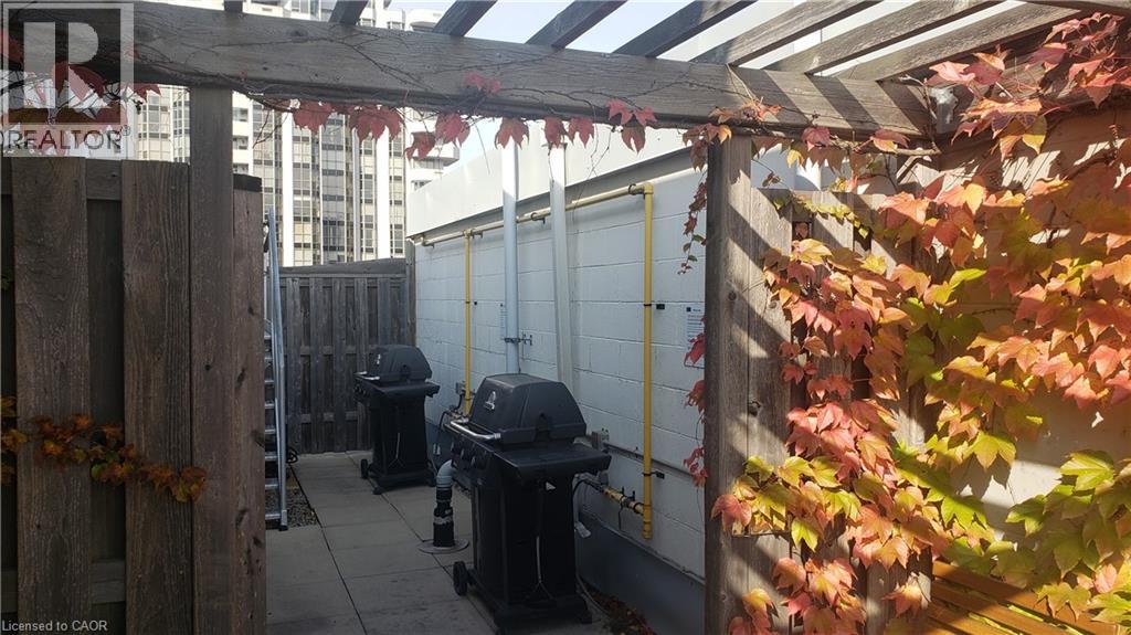 Photo 12 of 66 Bay Street S Unit Ph 4, Hamilton ON