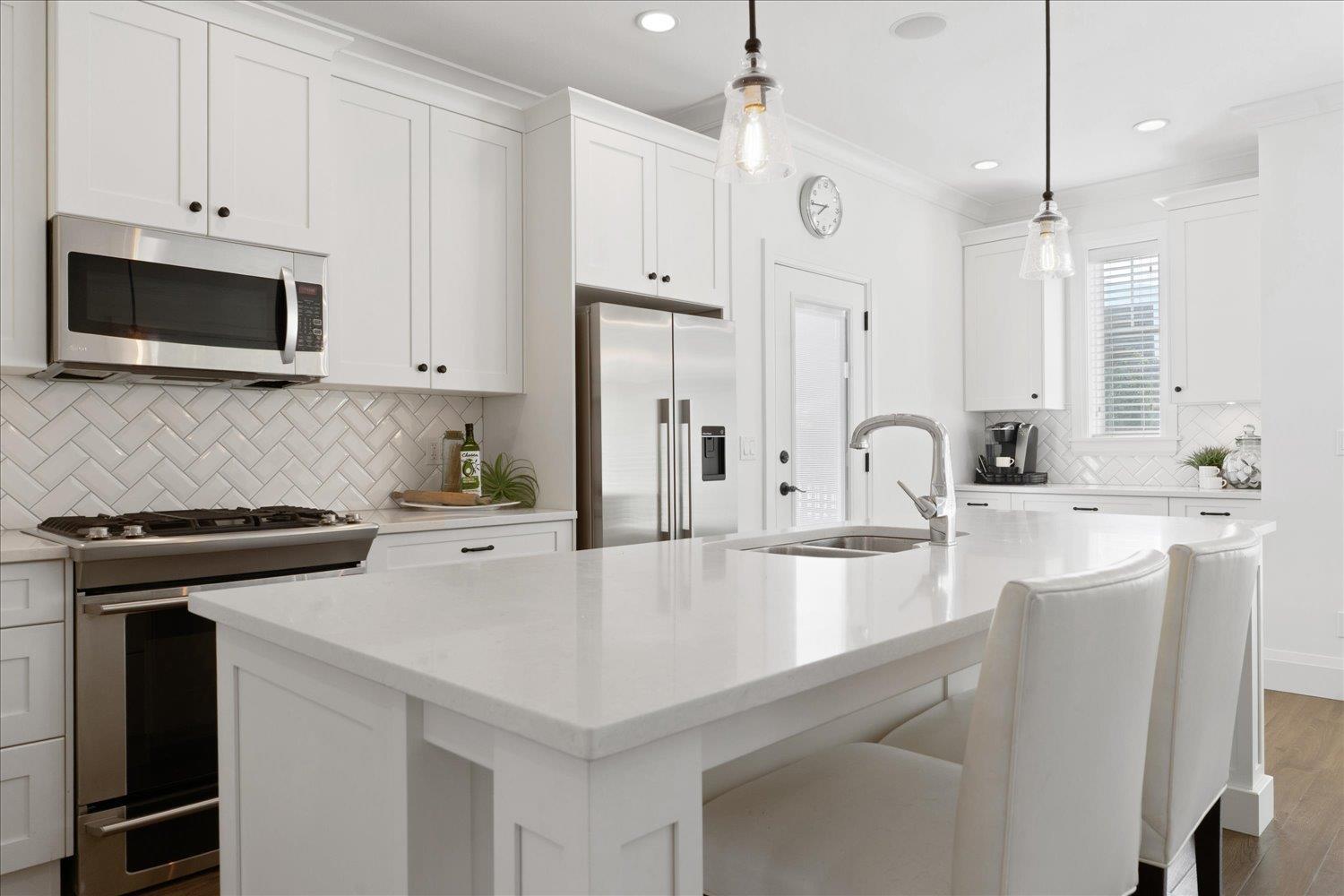 Photo 14 of 45299 Chehalis Drive Garrison Crossing, Chilliwack BC
