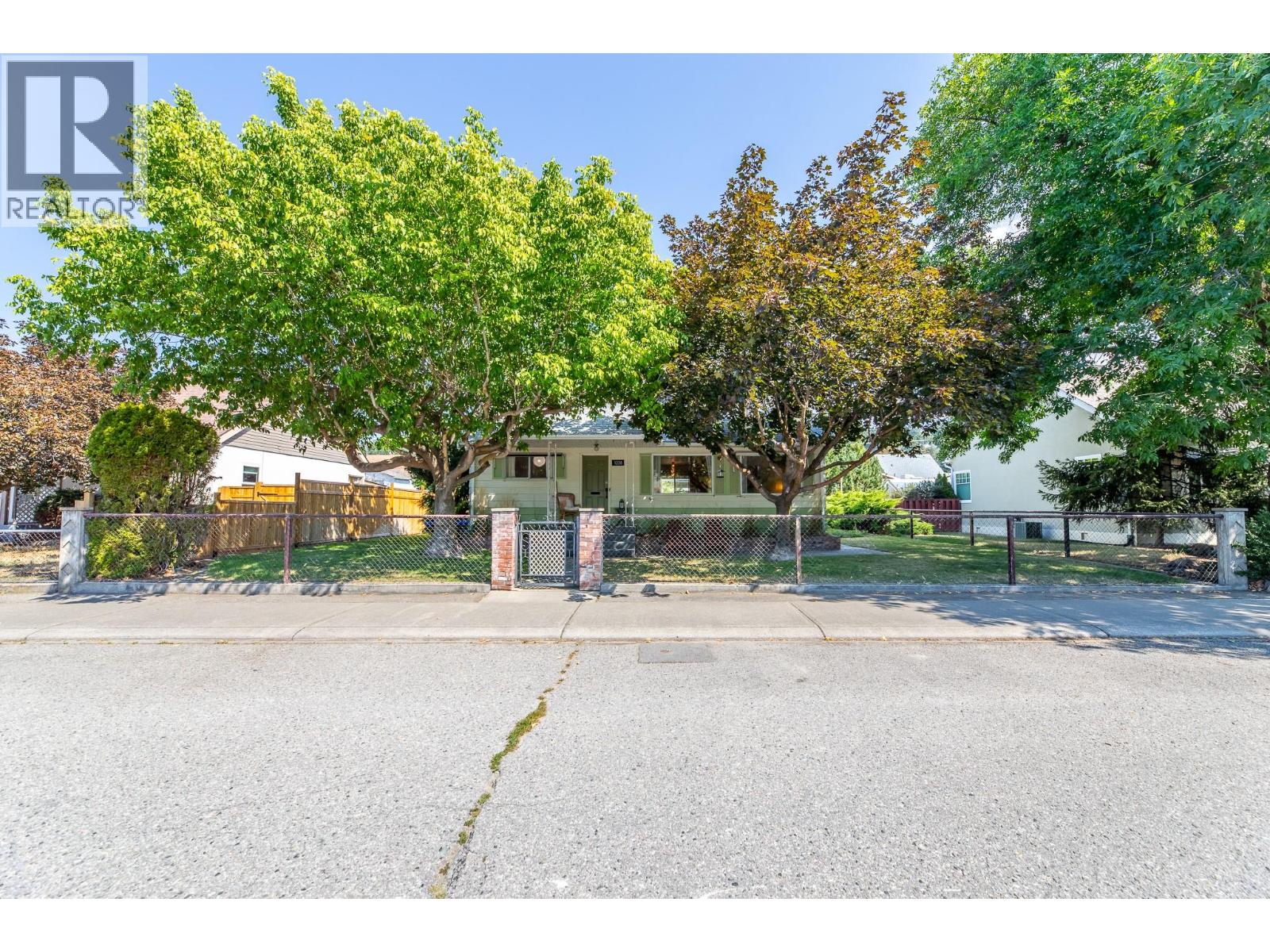 1226 KILWINNING Street, Penticton