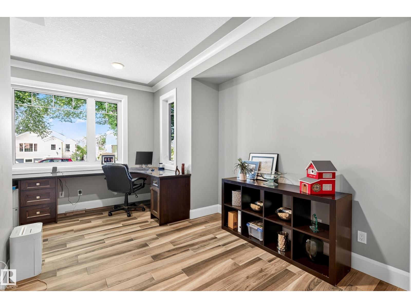 Photo 36 of 10869 74 St Nw, Edmonton AB