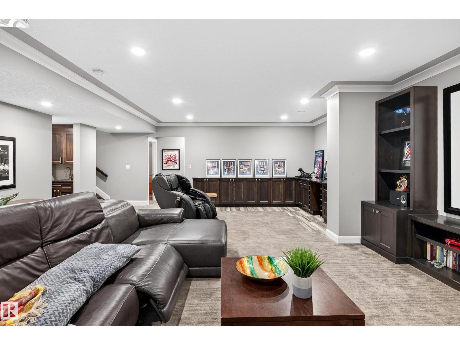 Photo 37 of 10869 74 St Nw, Edmonton AB
