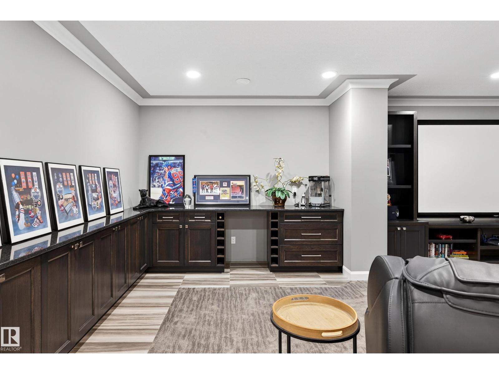 Photo 7 of 10869 74 St Nw, Edmonton AB
