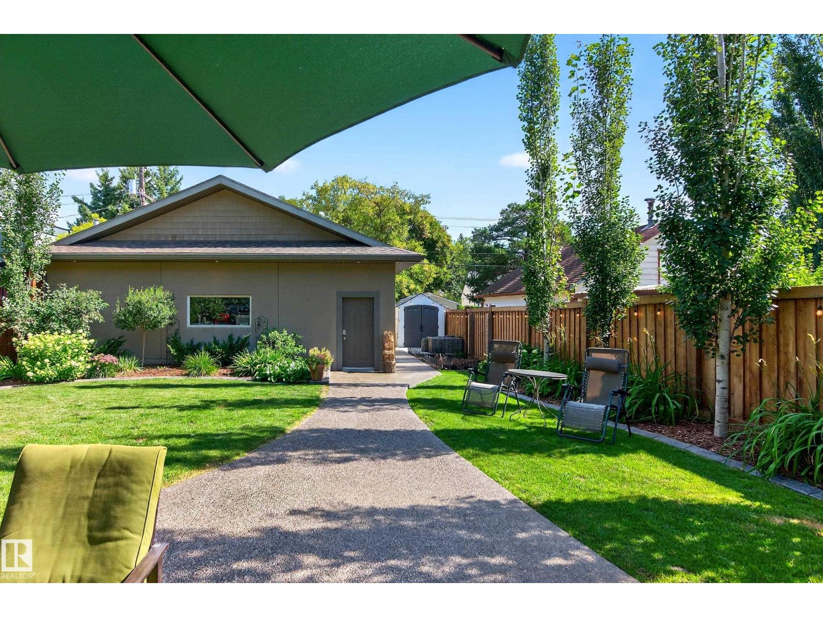 Photo 39 of 10869 74 St Nw, Edmonton AB