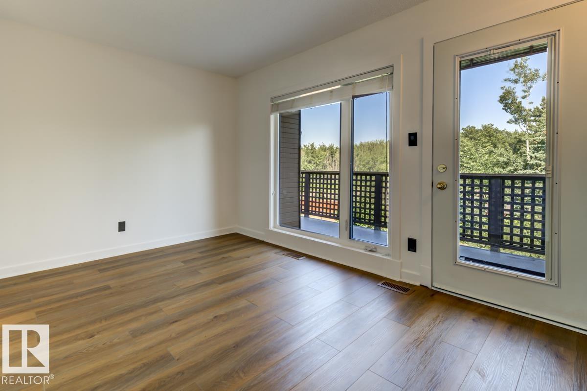 Photo 14 of 7 14820 45 Av Nw, Edmonton AB