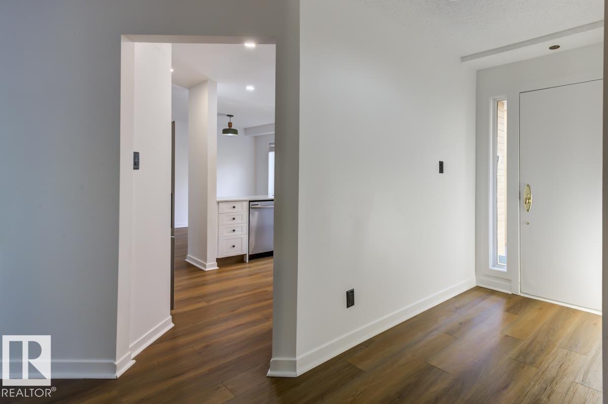 Photo 27 of 7 14820 45 Av Nw, Edmonton AB