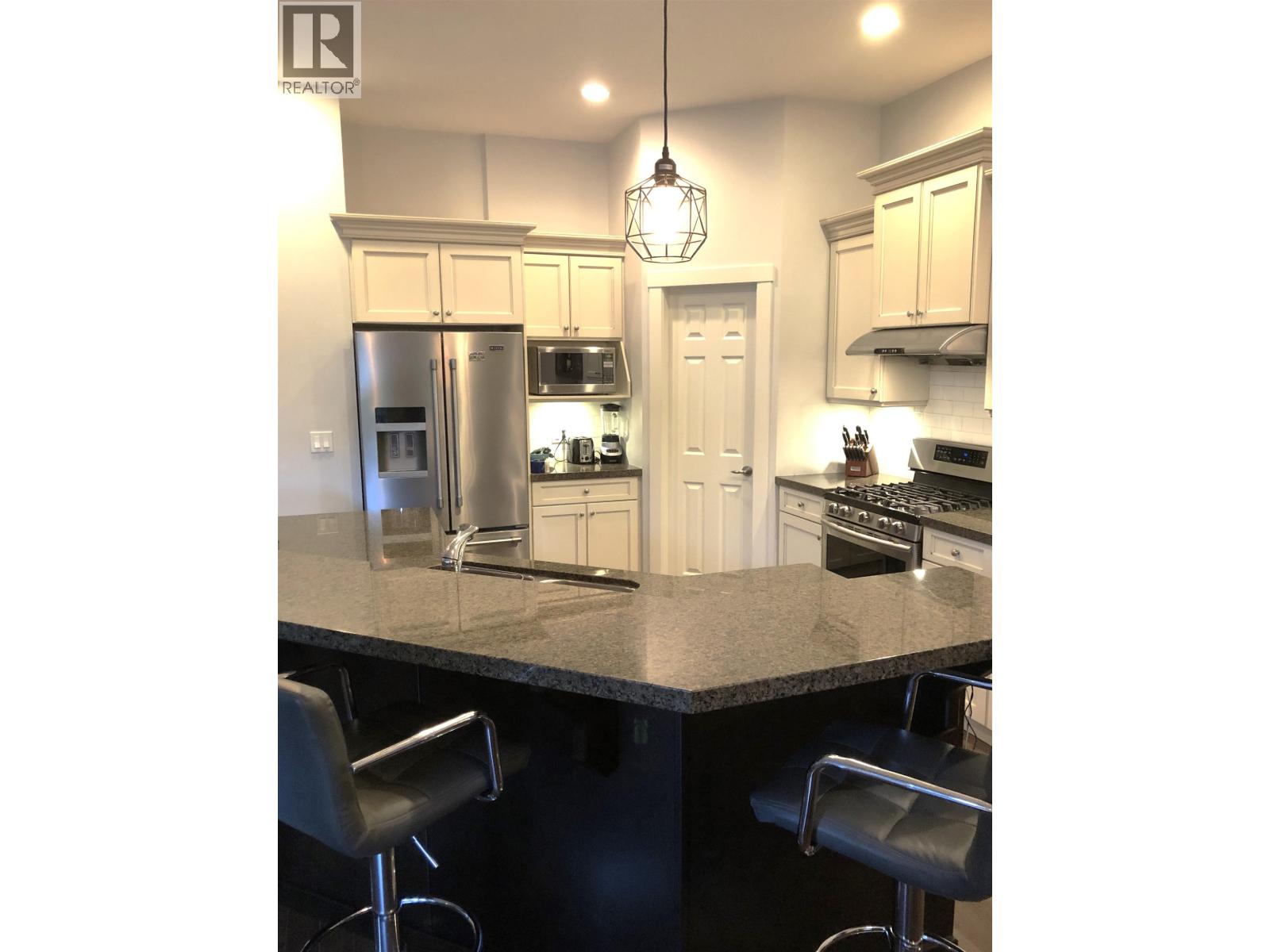 Photo 14 of 11620 Harris Road, Pitt Meadows BC