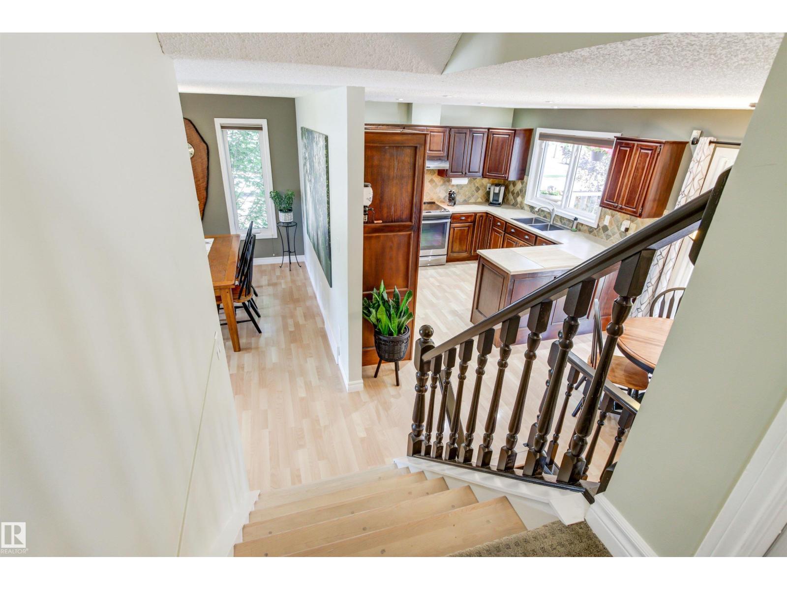 Photo 46 of 1 Lovatt Pl, St Albert AB