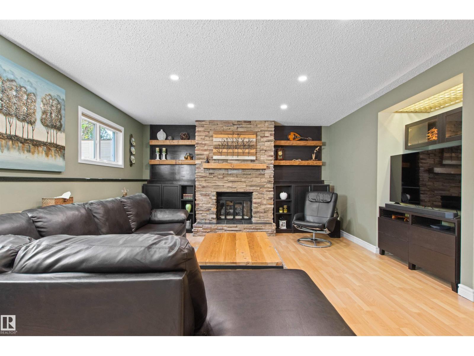 Photo 55 of 1 Lovatt Pl, St Albert AB