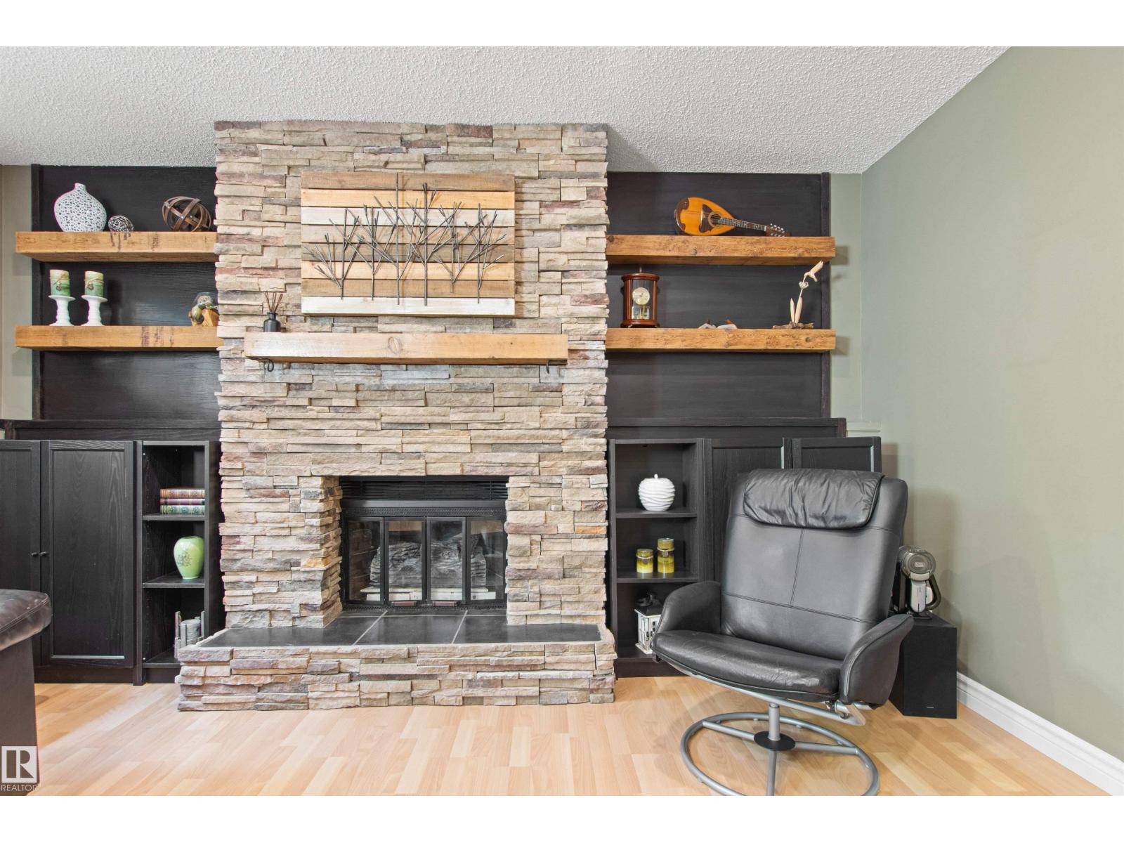 Photo 35 of 1 Lovatt Pl, St Albert AB
