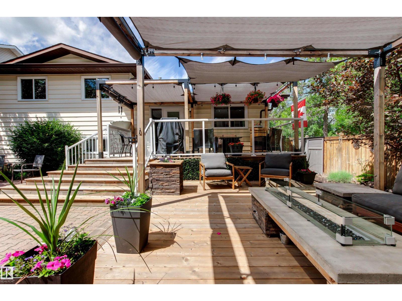 Photo 1 of 1 Lovatt Pl, St Albert AB