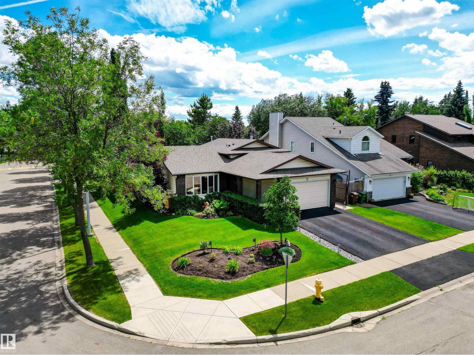 Photo 37 of 1 Lovatt Pl, St Albert AB