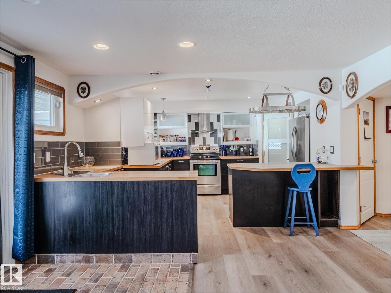 Photo 39 of 7824 165 Av Nw, Edmonton AB