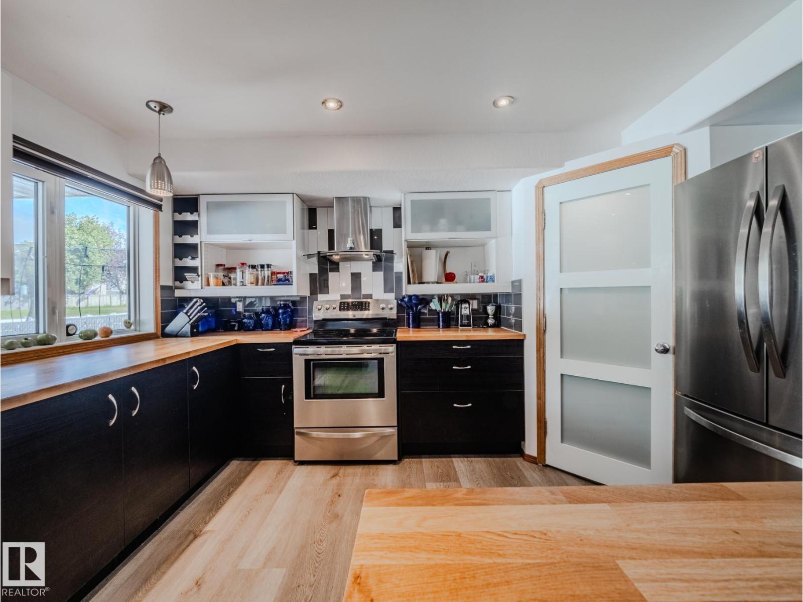 Photo 40 of 7824 165 Av Nw, Edmonton AB