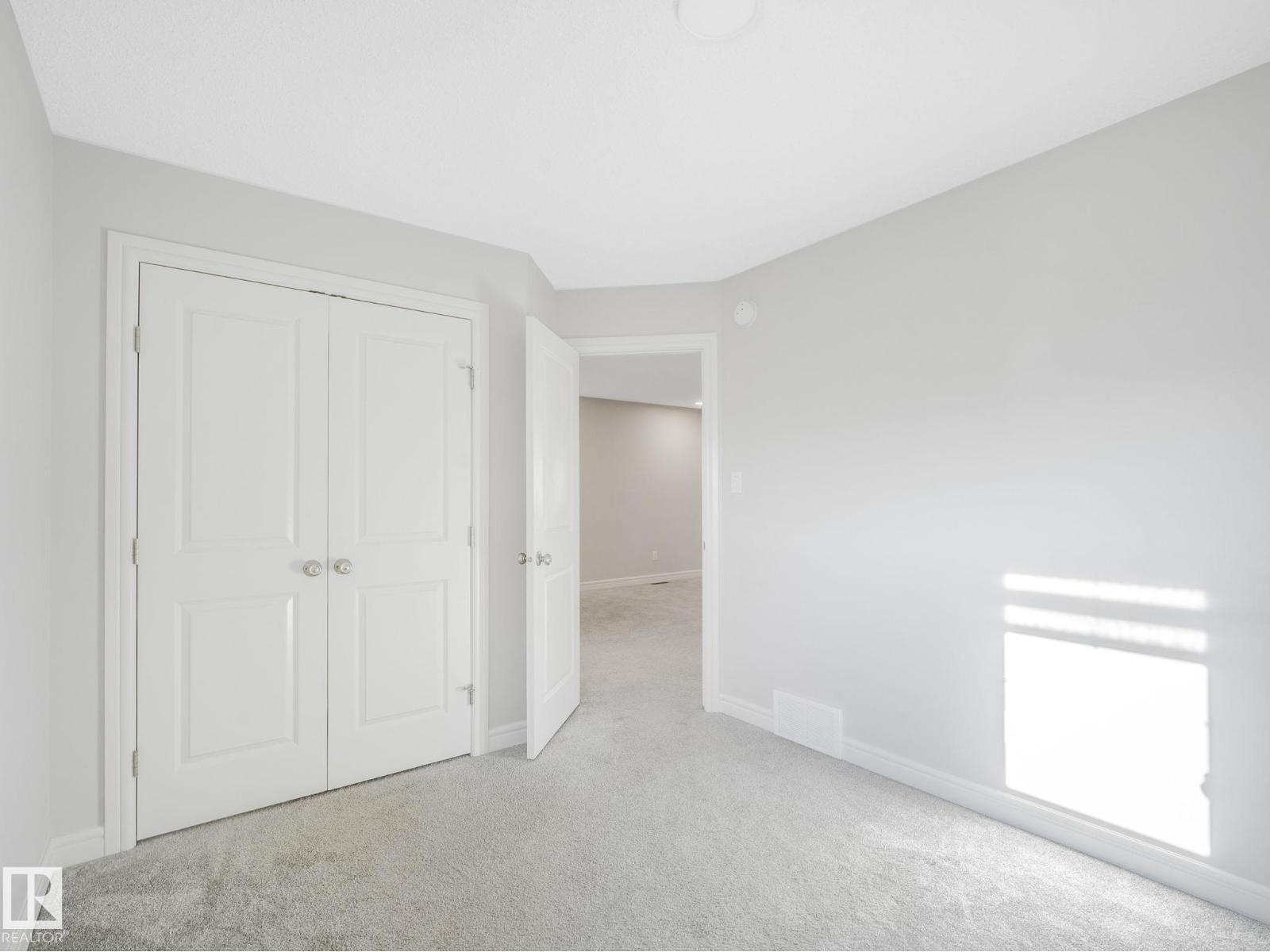Photo 24 of 9919 223 St Nw, Edmonton AB