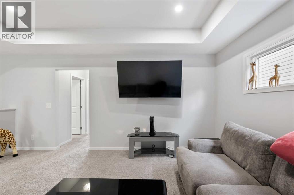 Photo 24 of 132 Wolf Hollow Crescent Se, Calgary AB
