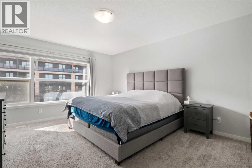 Photo 25 of 132 Wolf Hollow Crescent Se, Calgary AB