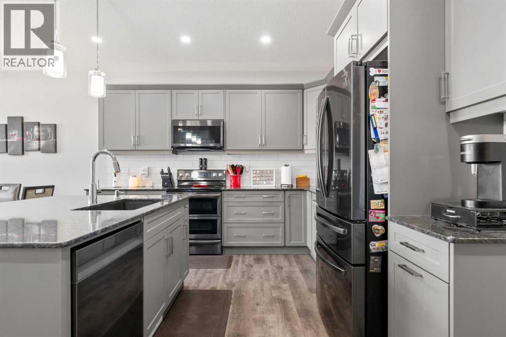 Photo 9 of 132 Wolf Hollow Crescent Se, Calgary AB