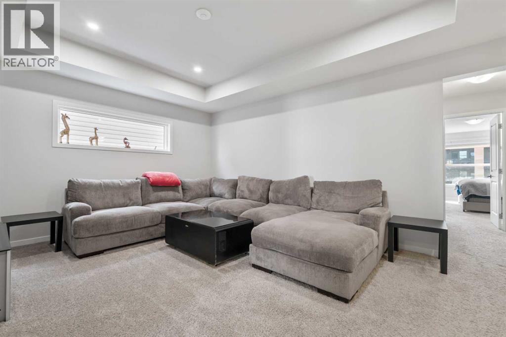 Photo 23 of 132 Wolf Hollow Crescent Se, Calgary AB