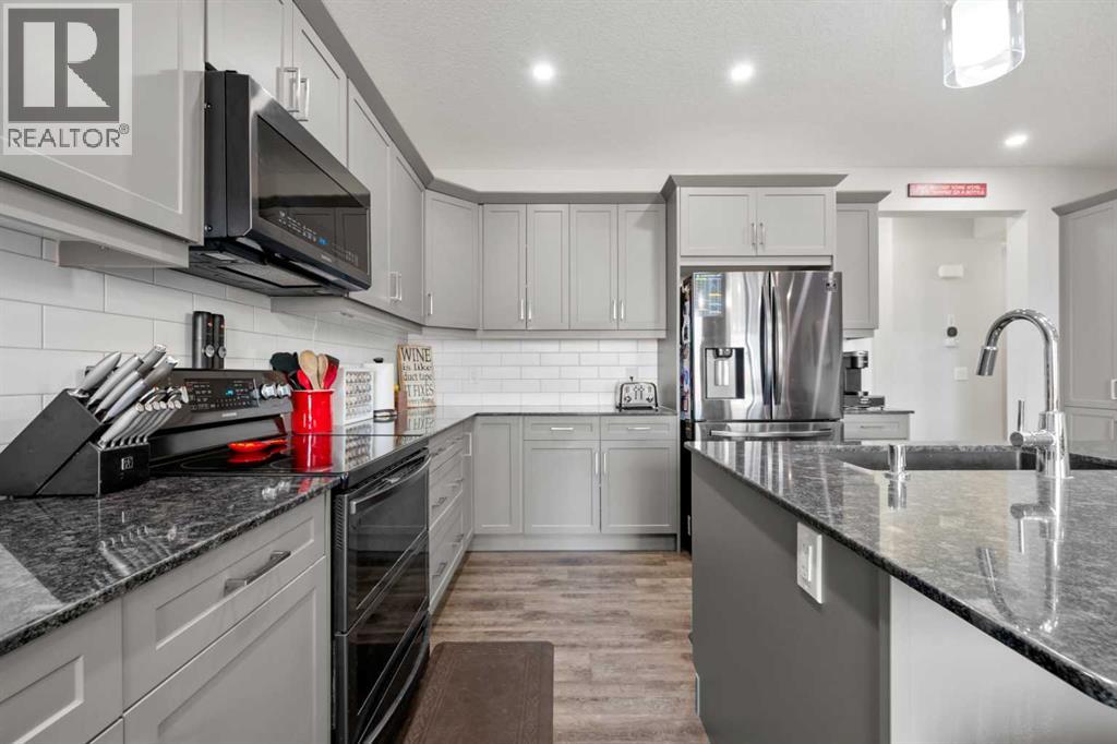 Photo 10 of 132 Wolf Hollow Crescent Se, Calgary AB