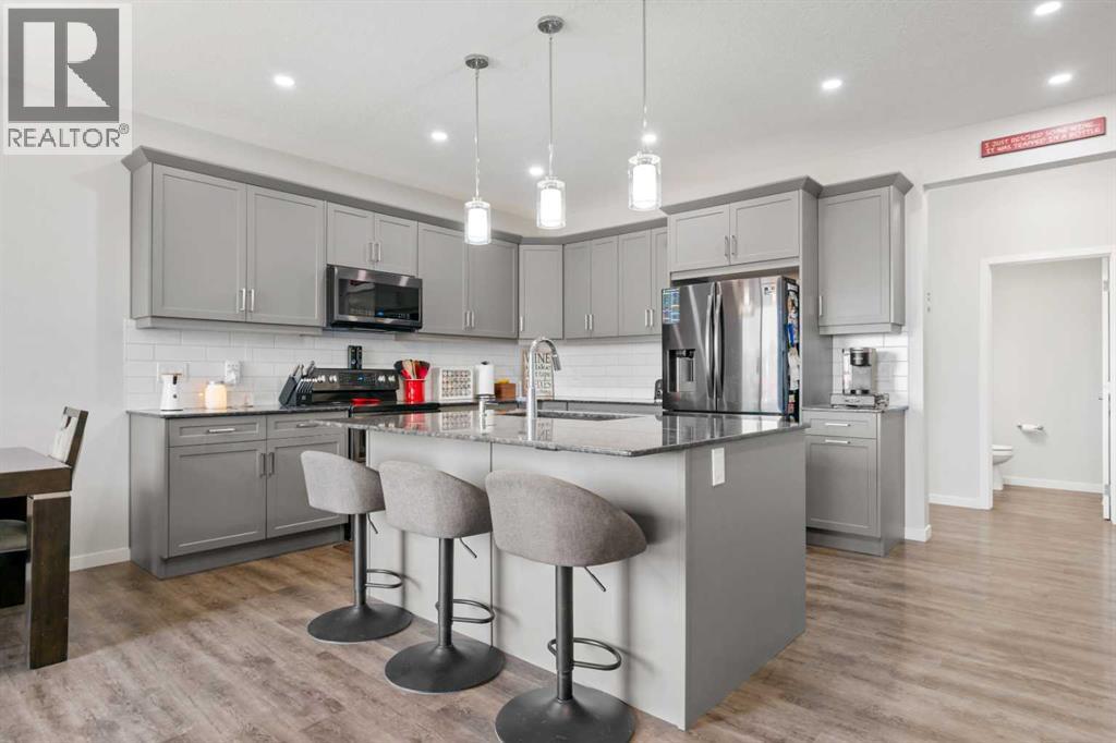 Photo 13 of 132 Wolf Hollow Crescent Se, Calgary AB