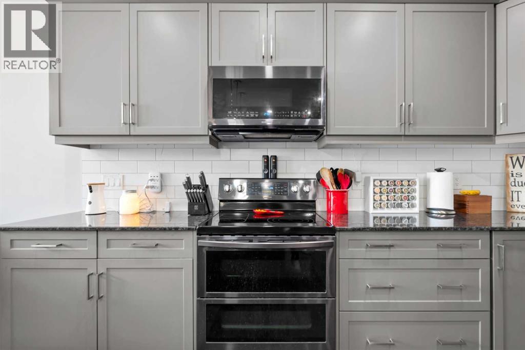 Photo 12 of 132 Wolf Hollow Crescent Se, Calgary AB