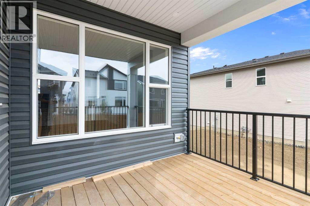 Photo 14 of 17 Southborough Square, Cochrane AB