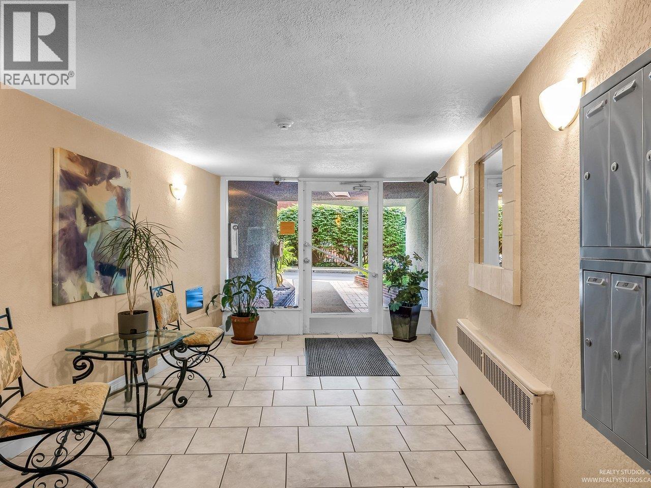 Photo 12 of 3 2146 W 43rd Avenue, Vancouver BC