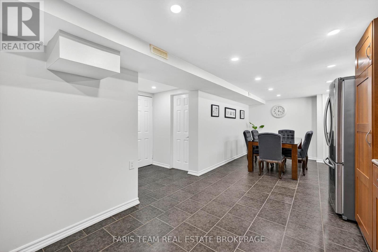 Photo 21 of 38 Collingdale Road, Toronto ON