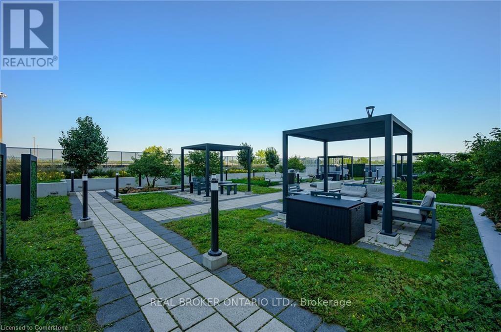 Photo 13 of 1308 2081 Fairview Street, Burlington ON
