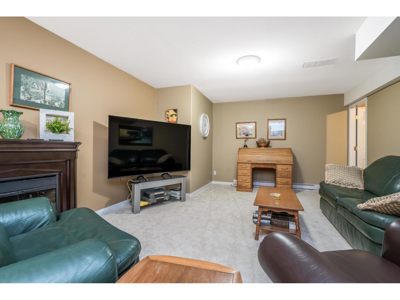 Photo 1 of 59 5811 122 Street, Surrey BC