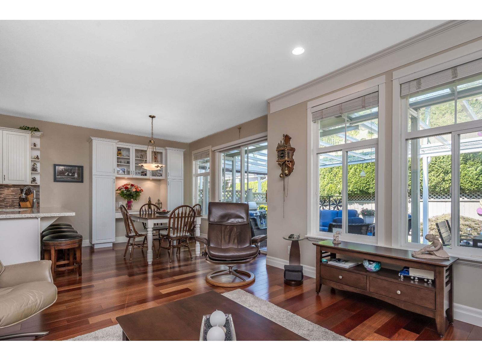 Photo 3 of 59 5811 122 Street, Surrey BC