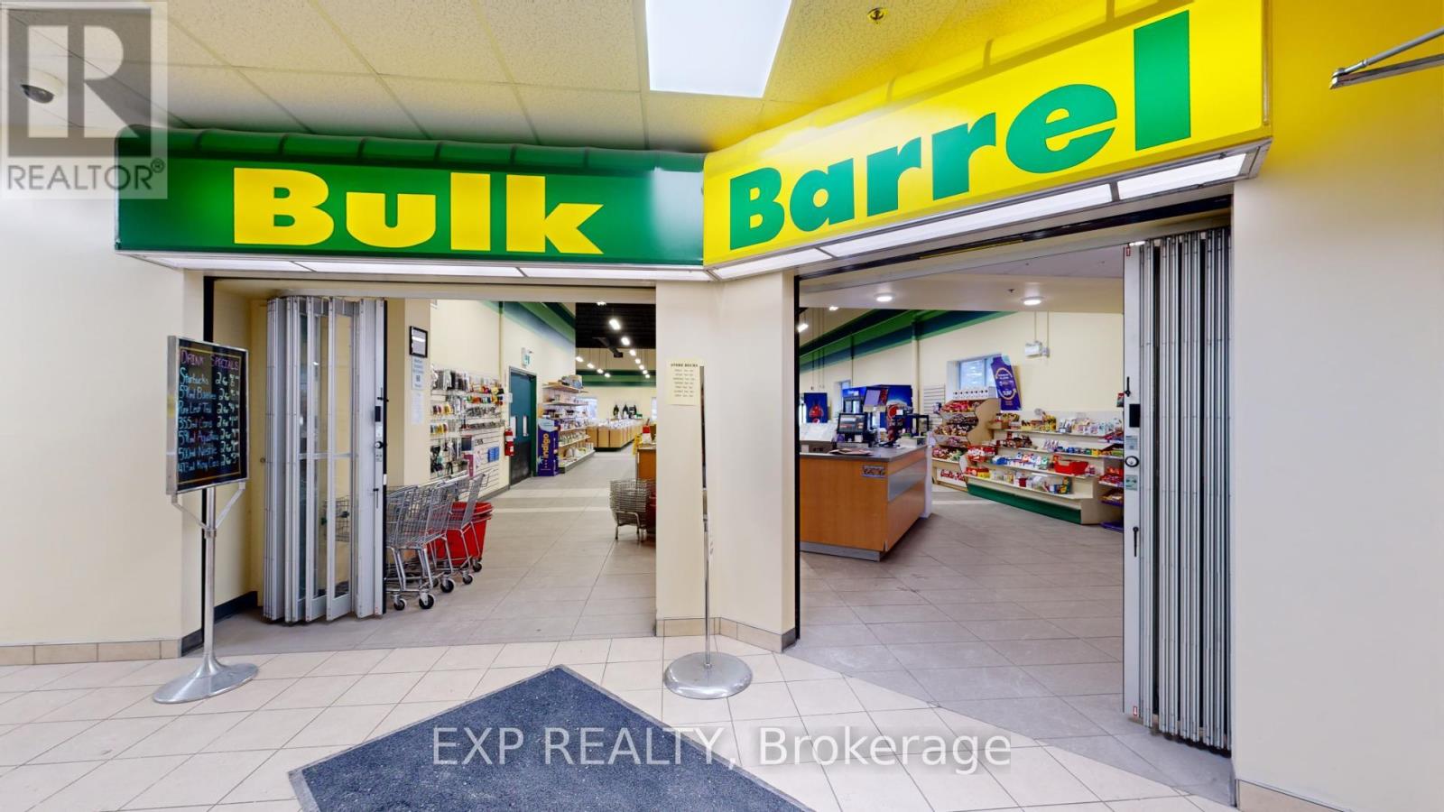 Photo 6 of 76 C 301 Oxford Street W, London North ON