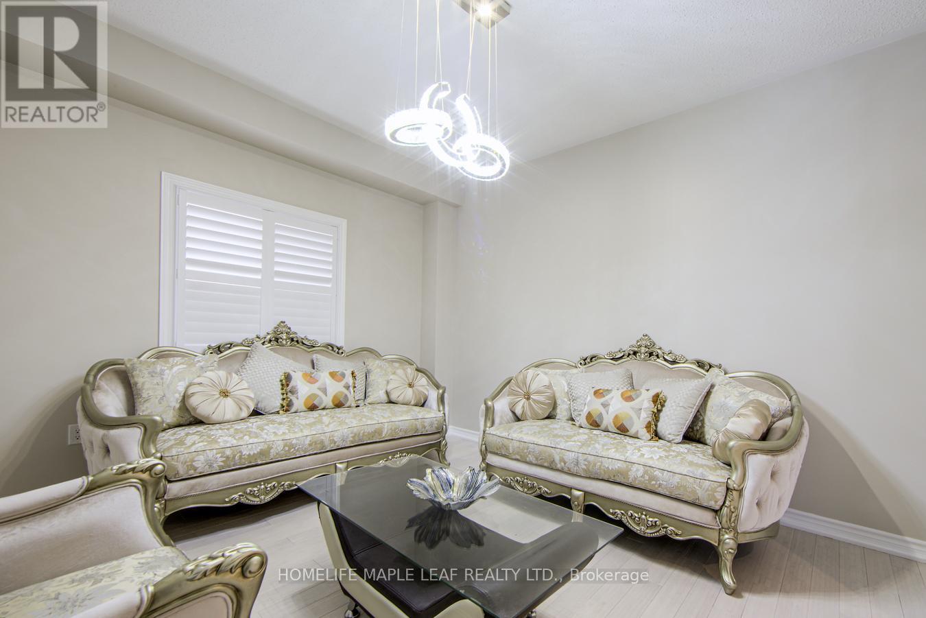 Photo 27 of 535 Wansbrough Way, Shelburne ON