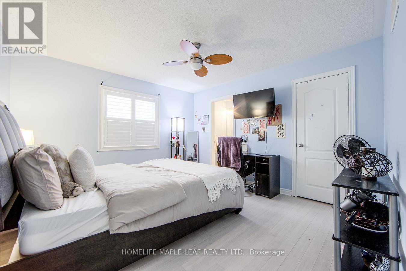 Photo 13 of 535 Wansbrough Way, Shelburne ON
