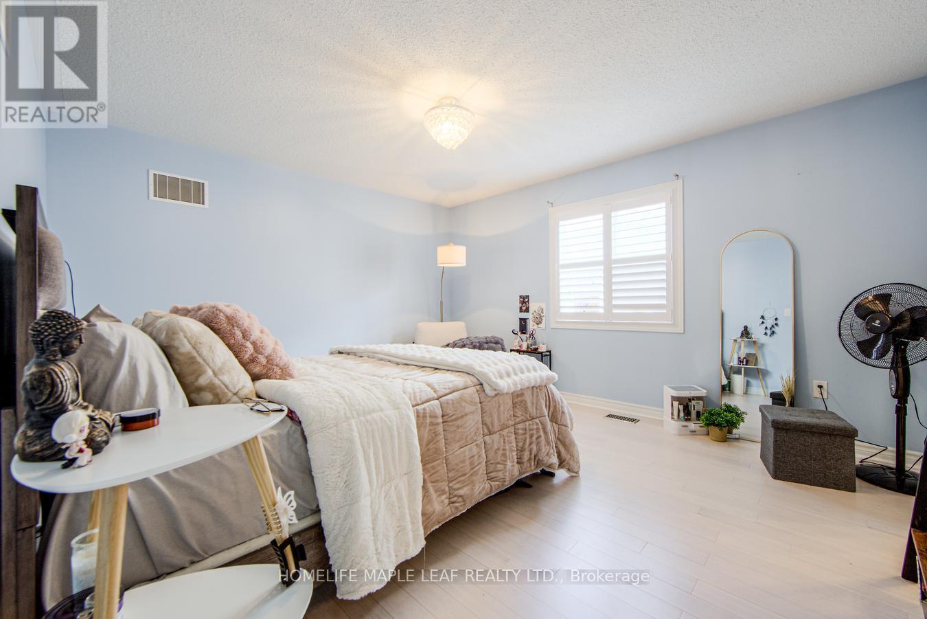 Photo 41 of 535 Wansbrough Way, Shelburne ON