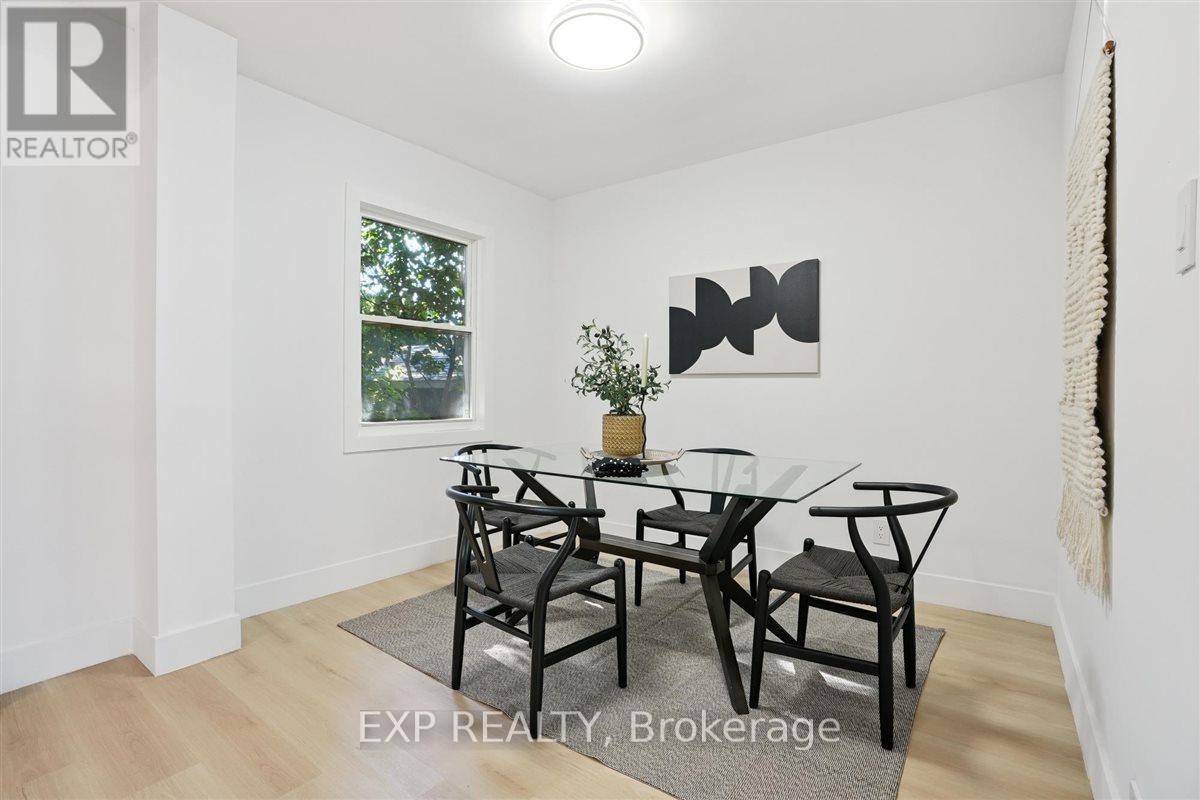 Photo 5 of 41 Cameron Avenue S, Hamilton ON