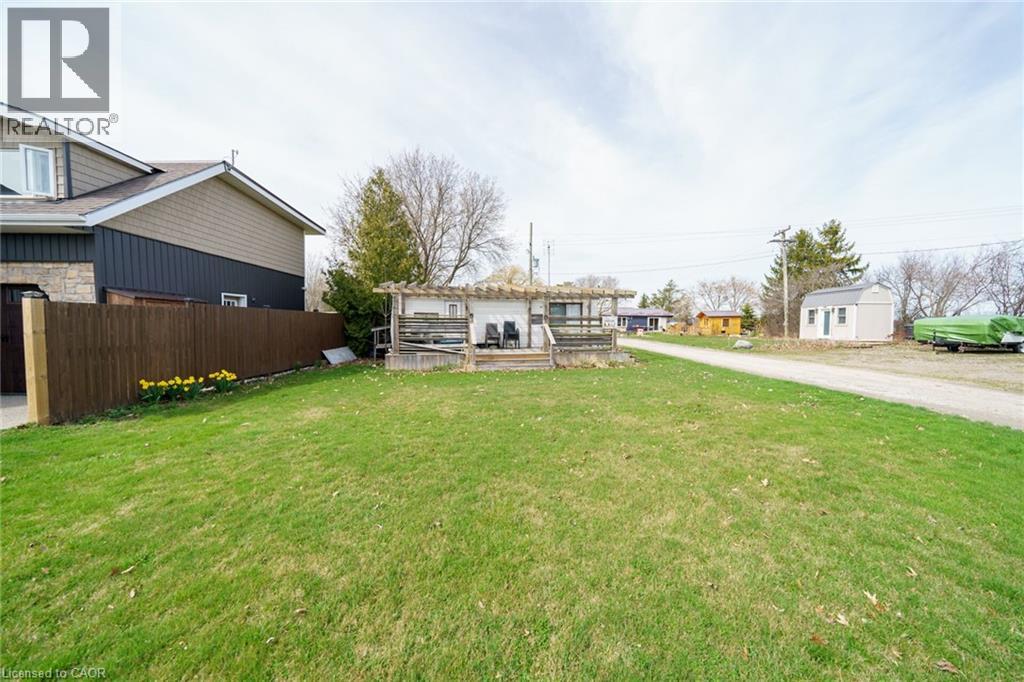 Photo 1 of 307 Lakeshore Road, Selkirk ON