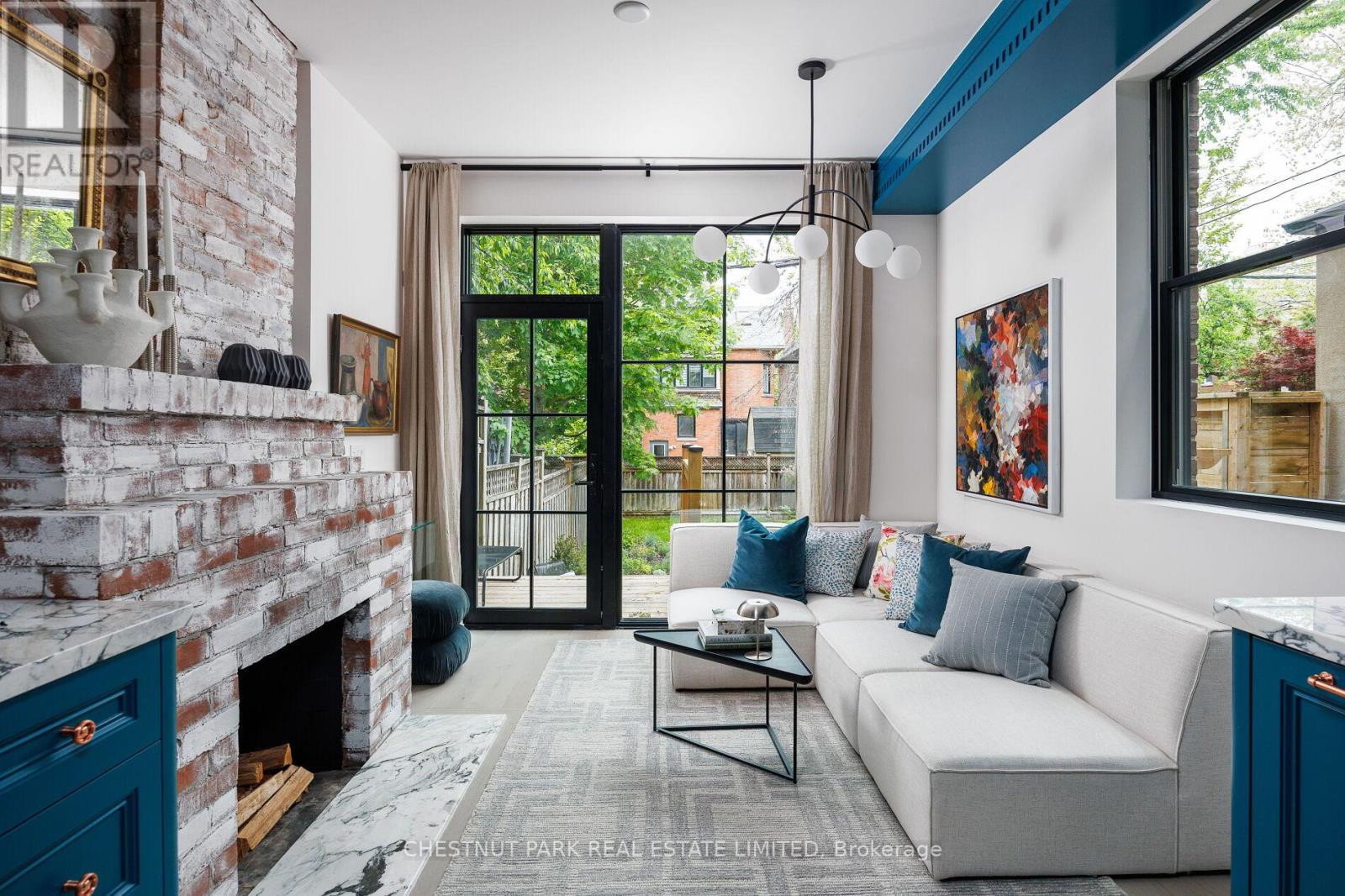 Photo 24 of 497 Brunswick Avenue, Toronto ON