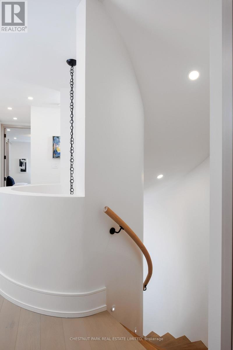 Photo 33 of 497 Brunswick Avenue, Toronto ON