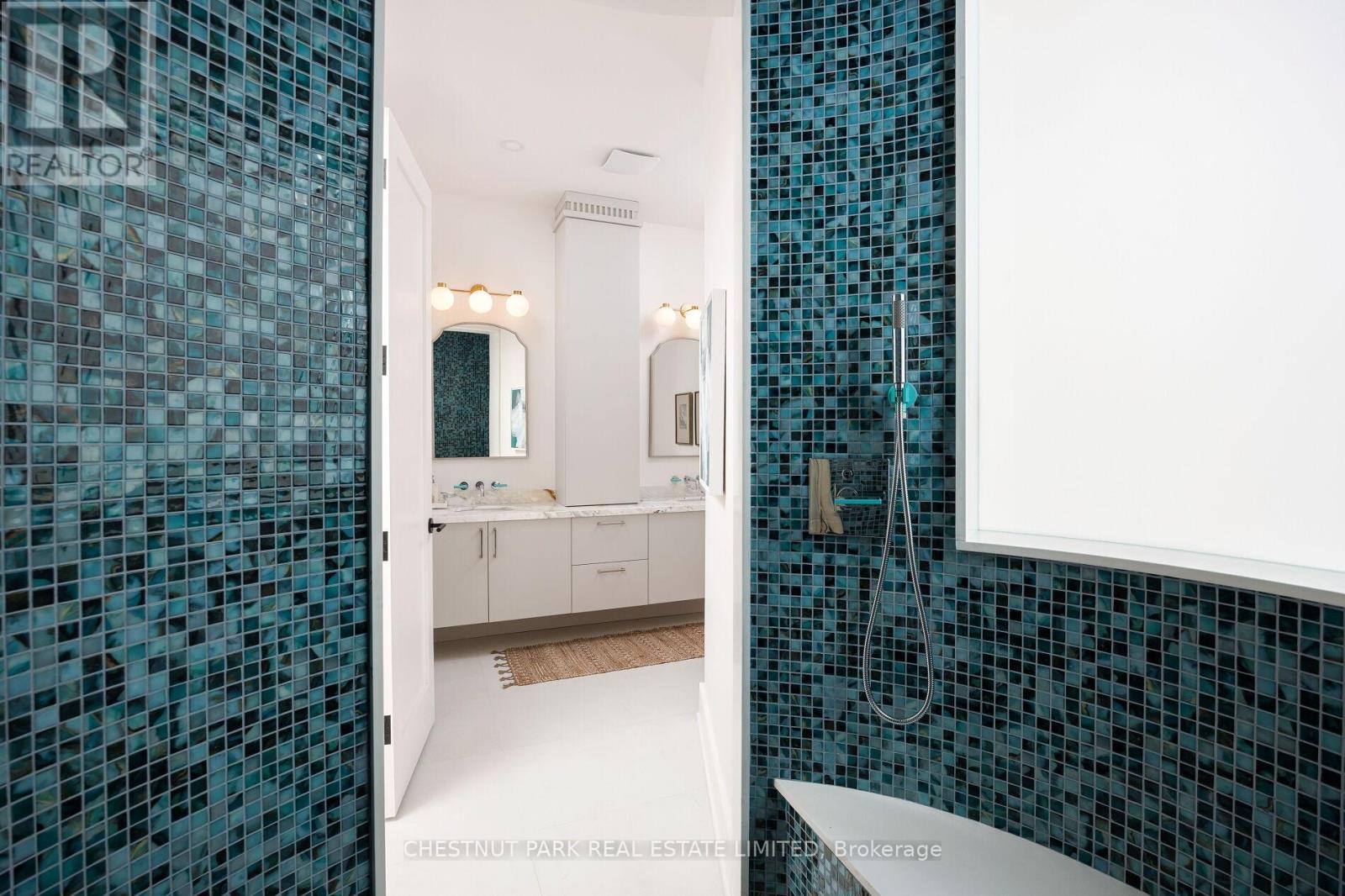 Photo 17 of 497 Brunswick Avenue, Toronto ON