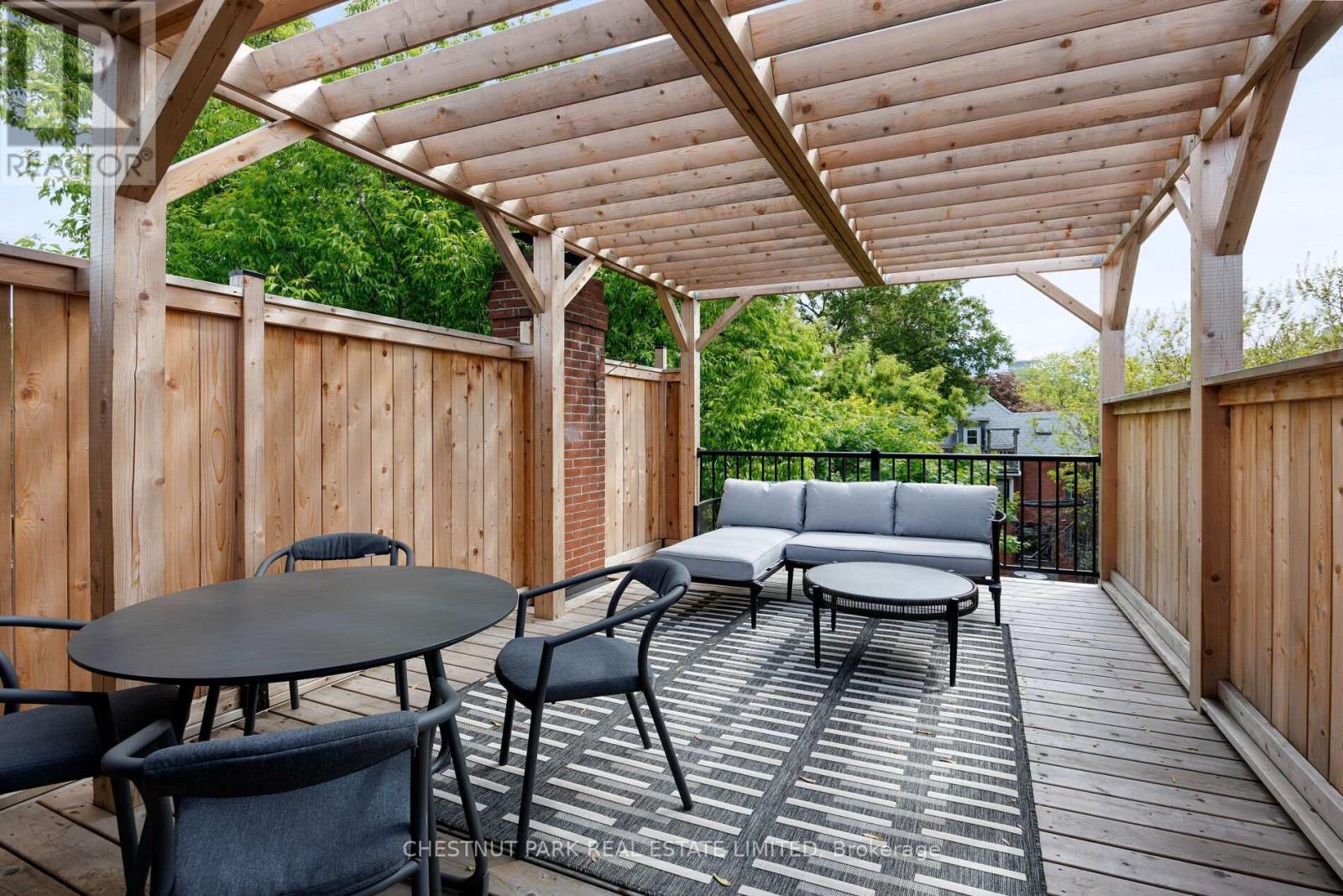 Photo 10 of 497 Brunswick Avenue, Toronto ON