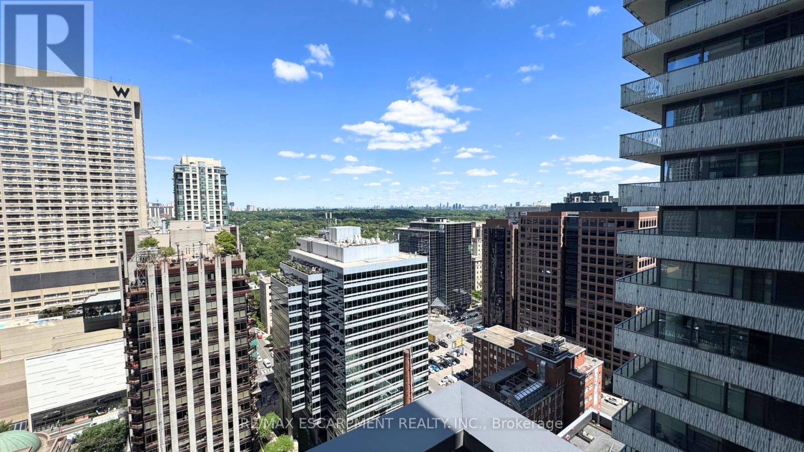 Photo 10 of 2409 42 Charles Street E, Toronto ON